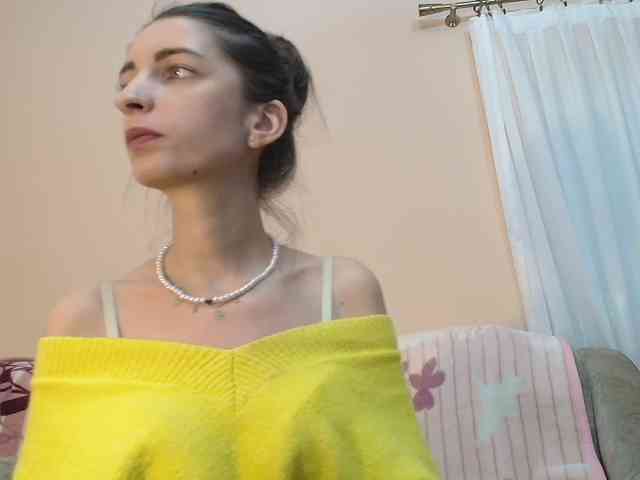 ella-myst webcam