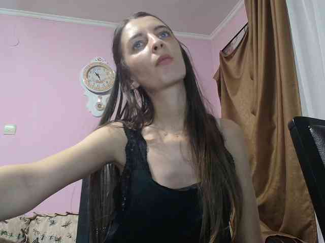 ella-myst webcam