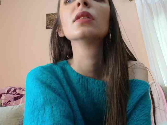 ella-myst webcam