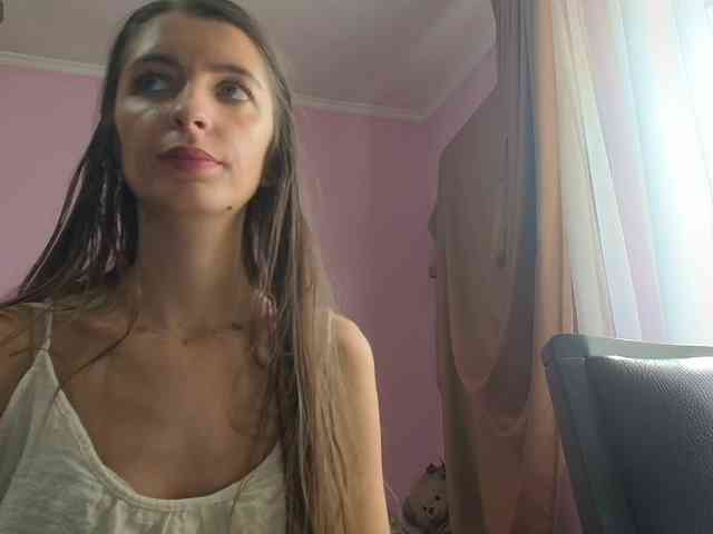 ella-myst webcam