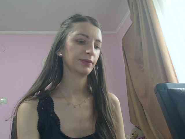 ella-myst webcam