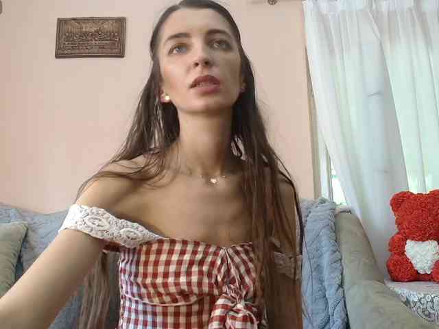 ella-myst webcam
