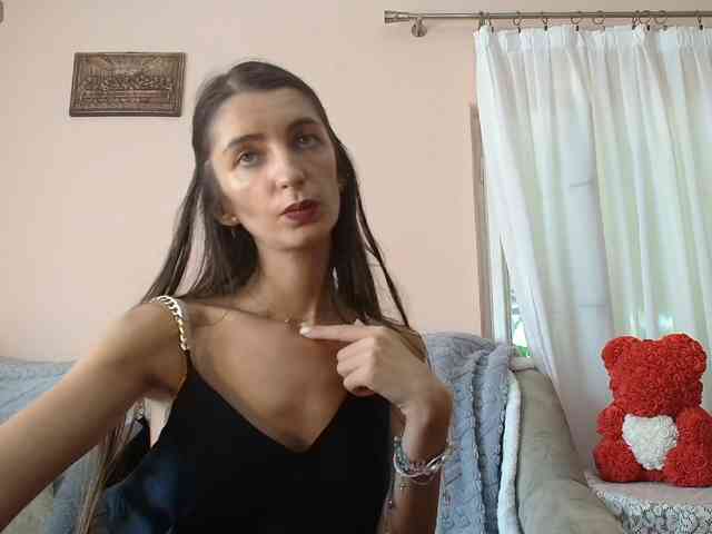 ella-myst webcam