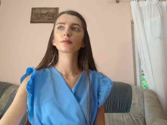 ella-myst webcam