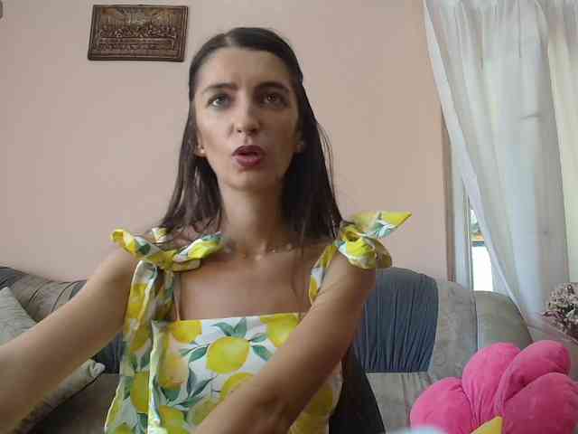 ella-myst webcam
