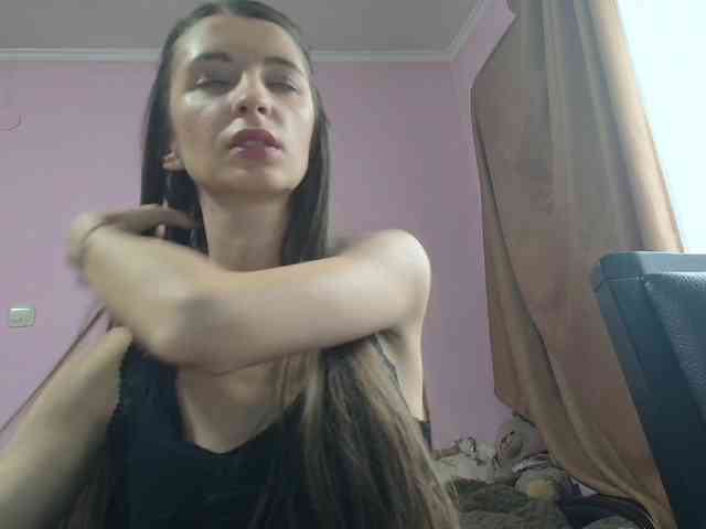 ella-myst webcam