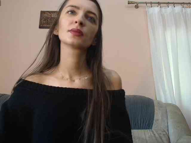 ella-myst webcam