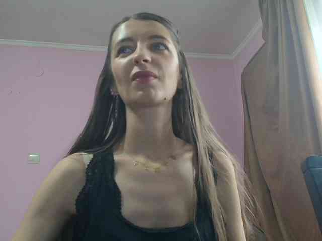 ella-myst webcam