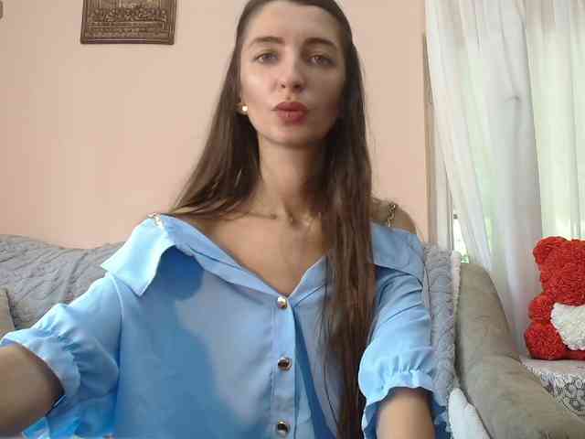 ella-myst webcam