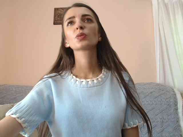 ella-myst webcam