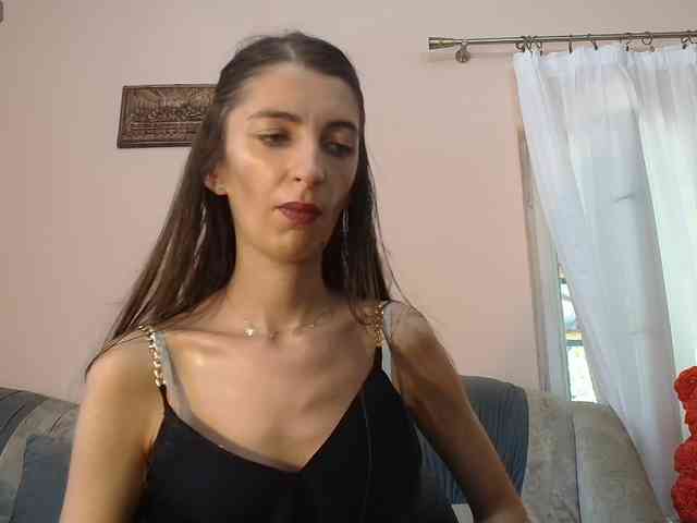 ella-myst webcam