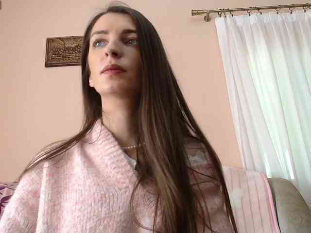 ella-myst webcam