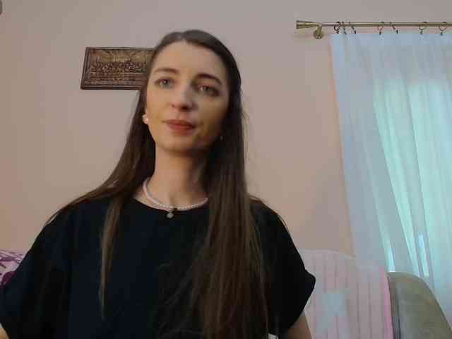 ella-myst webcam