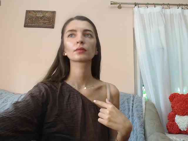 ella-myst webcam