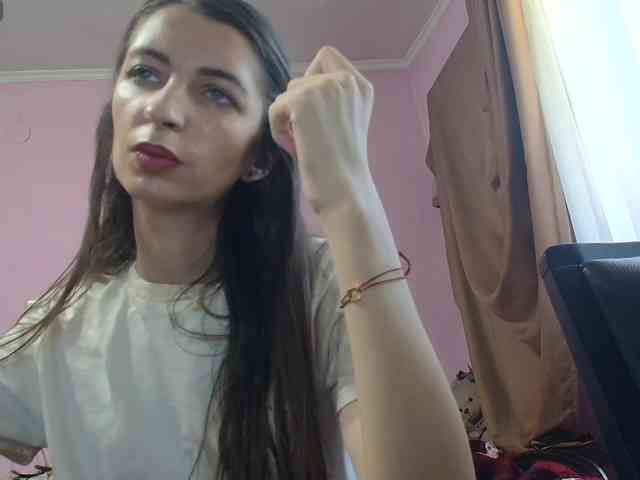 ella-myst webcam