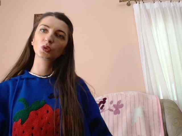 ella-myst webcam