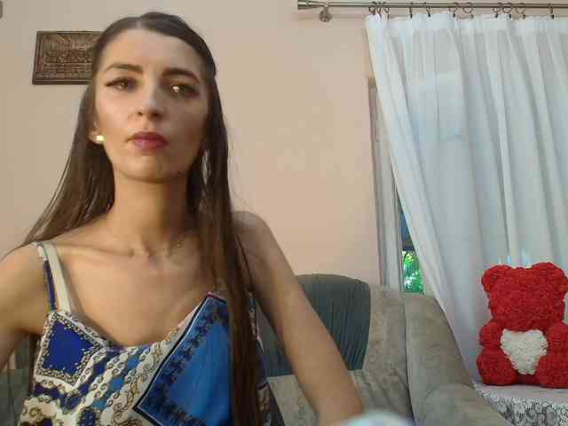 ella-myst webcam
