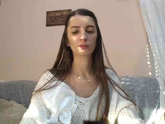 ella-myst webcam