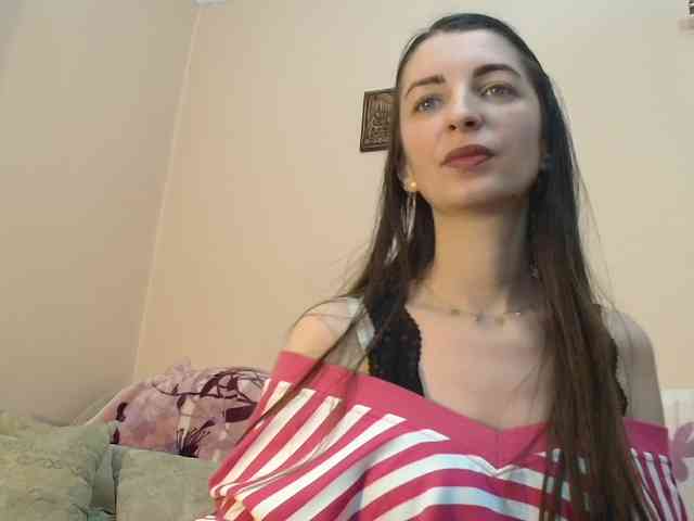 ella-myst webcam