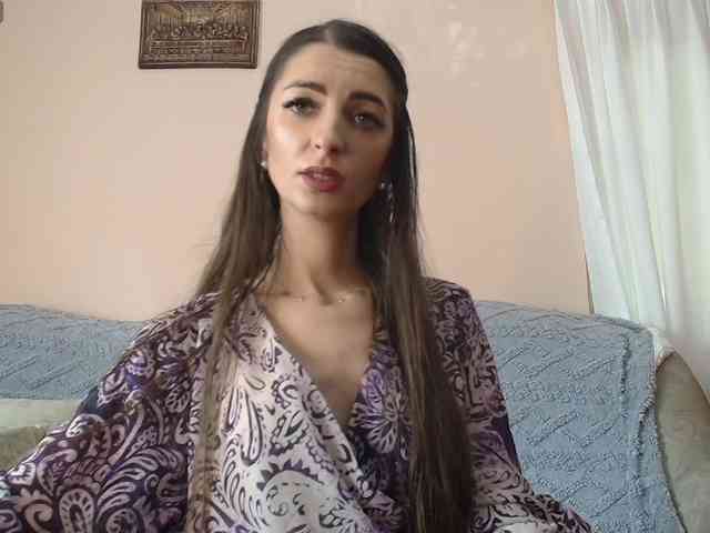 ella-myst webcam