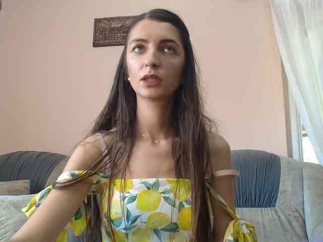 ella-myst webcam