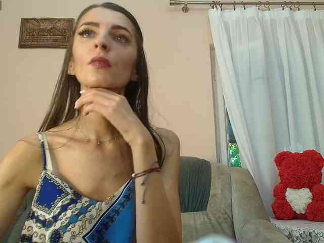 ella-myst webcam