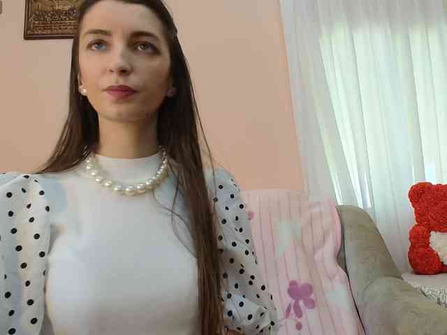 ella-myst webcam