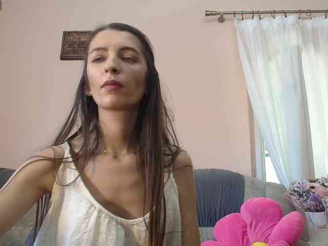 ella-myst webcam