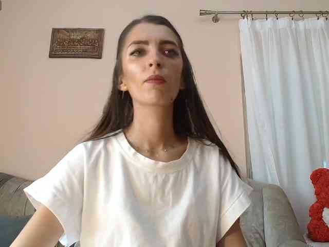 ella-myst webcam