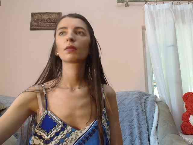 ella-myst webcam