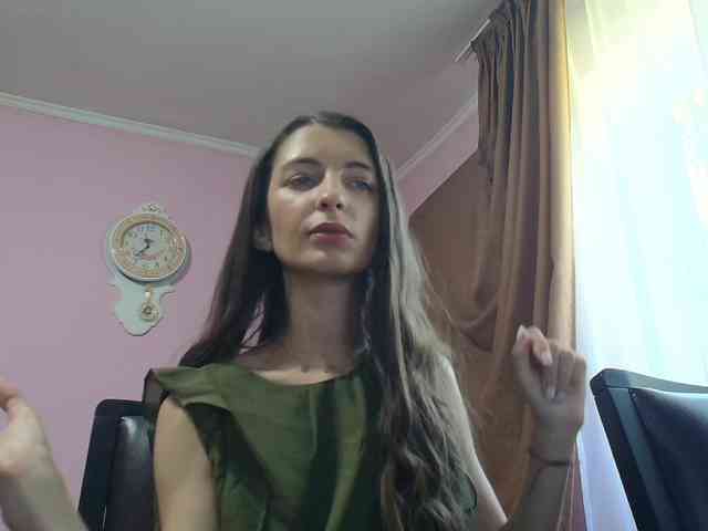 ella-myst webcam