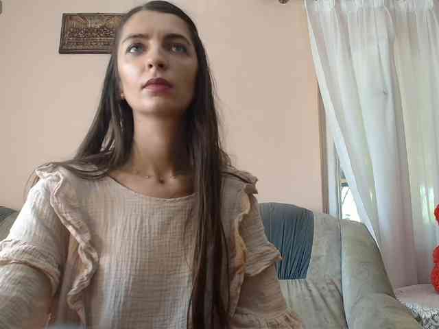 ella-myst webcam