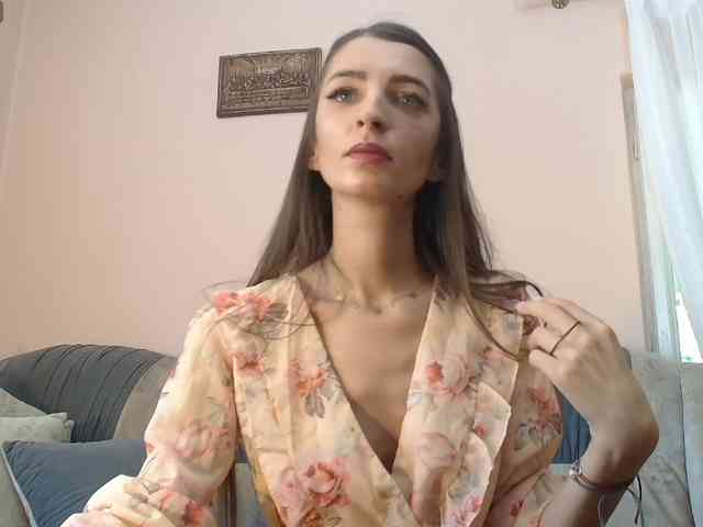 ella-myst webcam