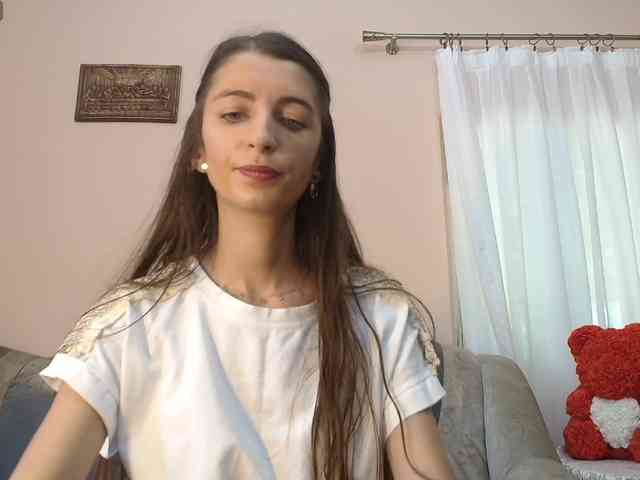 ella-myst webcam