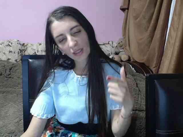 ella-myst webcam