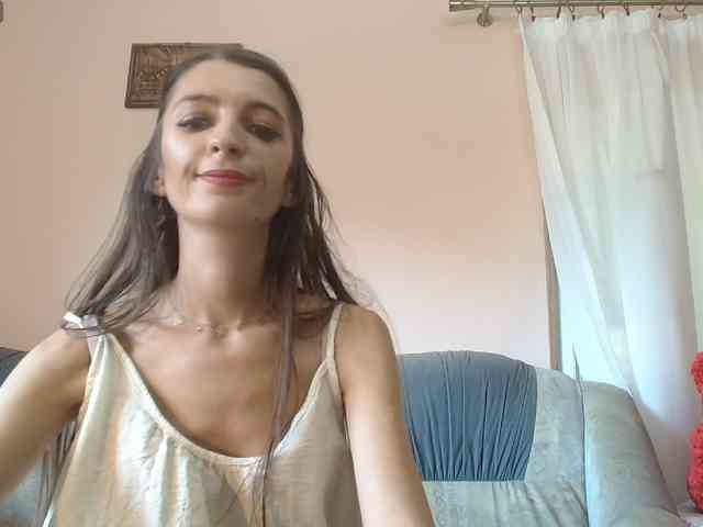 ella-myst webcam