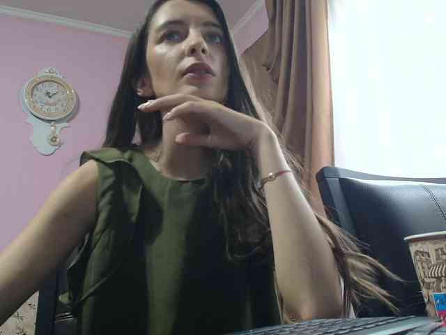 ella-myst webcam