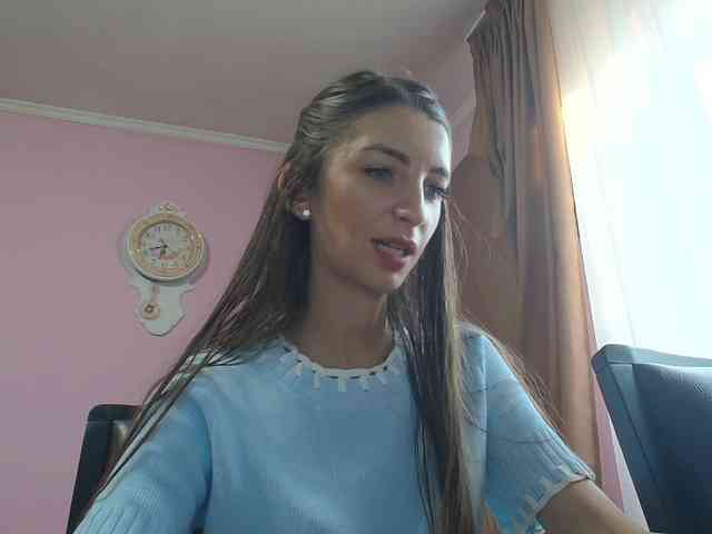ella-myst webcam