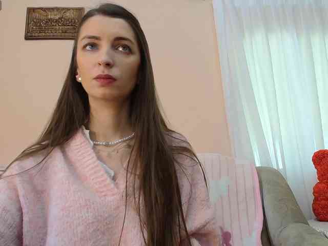 ella-myst webcam