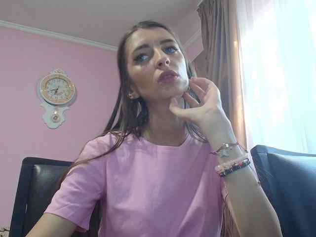ella-myst webcam