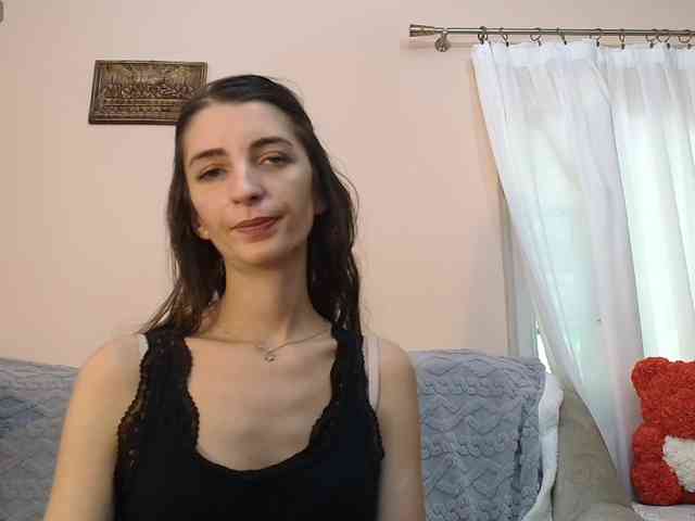 ella-myst webcam