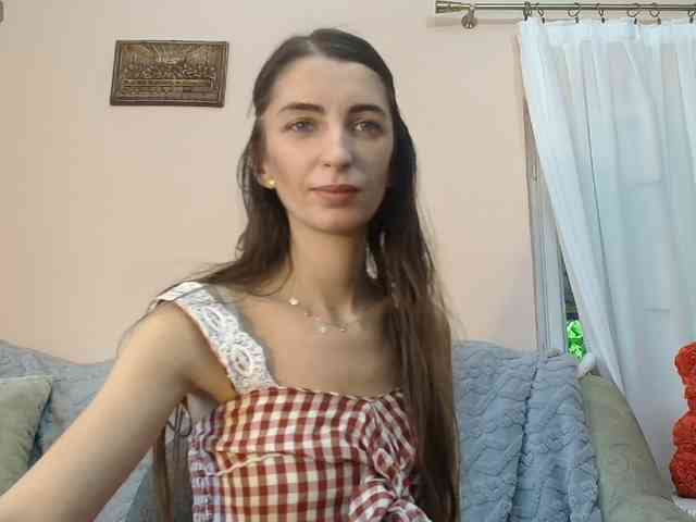 ella-myst webcam