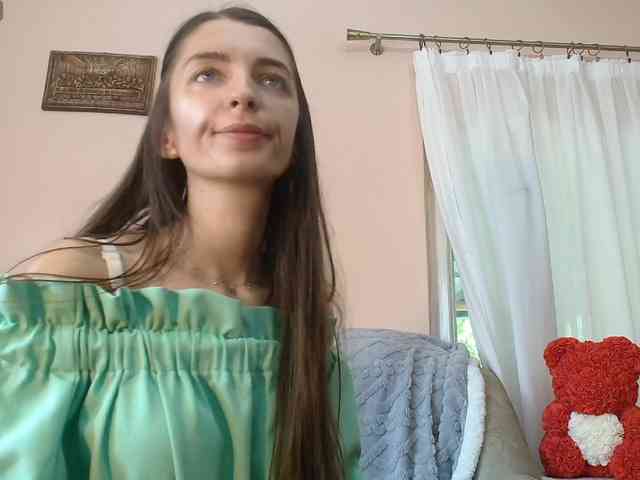 ella-myst webcam