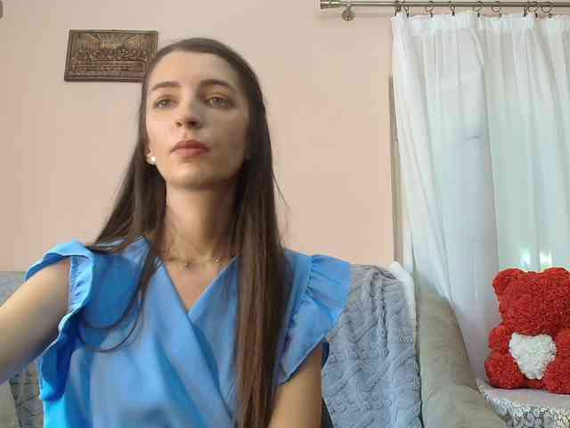 ella-myst webcam
