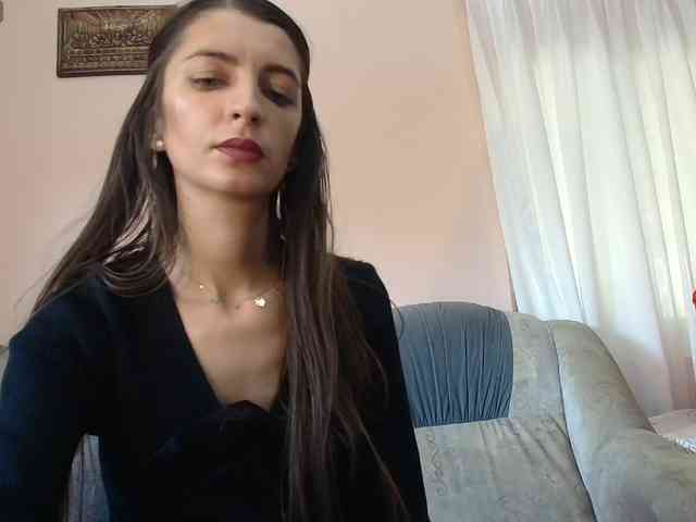 ella-myst webcam