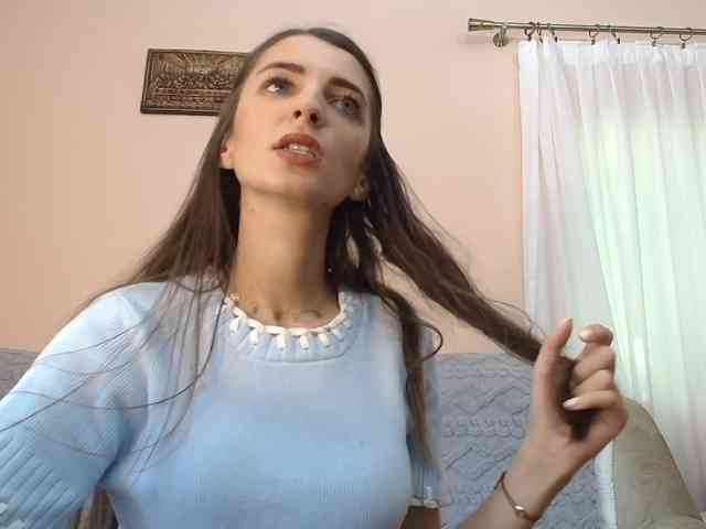 ella-myst webcam