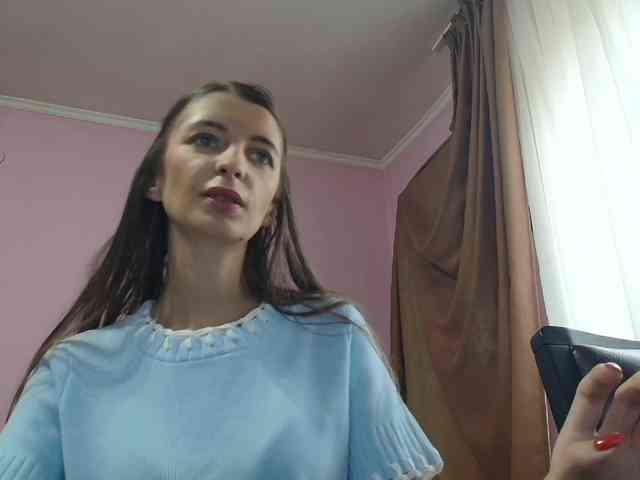 ella-myst webcam