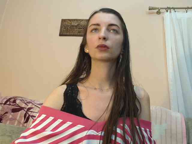 ella-myst webcam