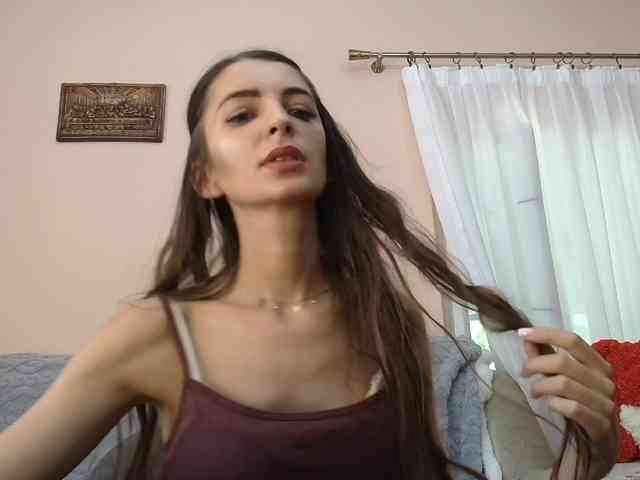 ella-myst webcam