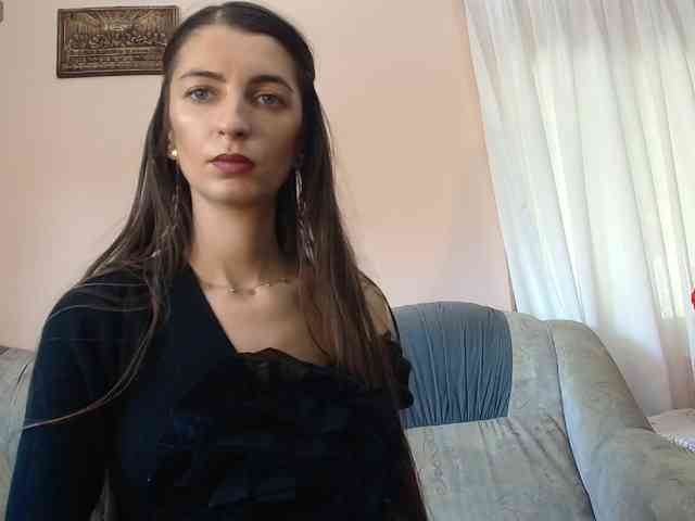 ella-myst webcam